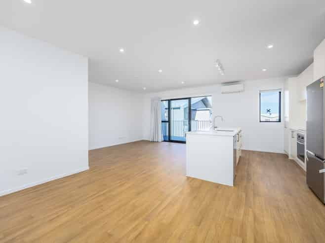 205/24  Peihana Road , Hobsonville