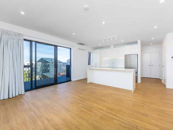 205/24  Peihana Road , Hobsonville