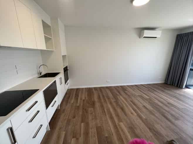 7/1 Karoro Court, Hobsonville