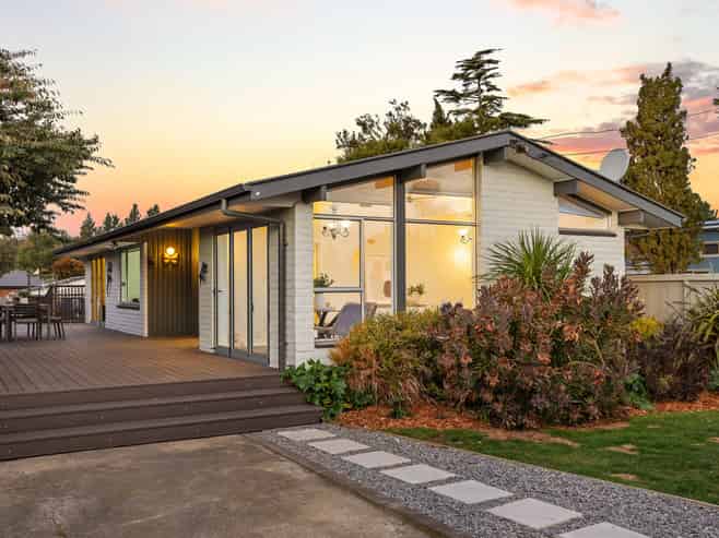 28 Waitikiri Drive, Parklands