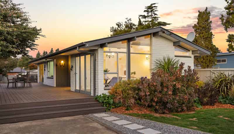 28 Waitikiri Drive, Parklands