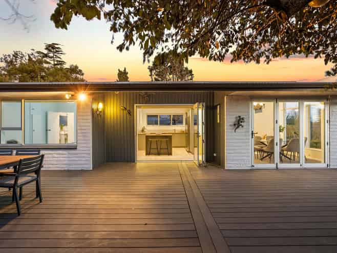 28 Waitikiri Drive, Parklands