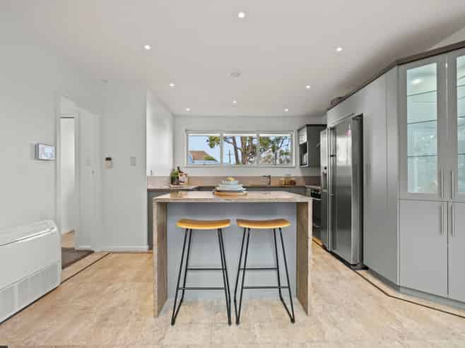 28 Waitikiri Drive, Parklands