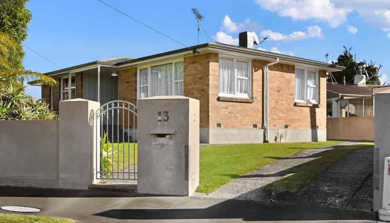 13 Frederick Drive, Dinsdale
