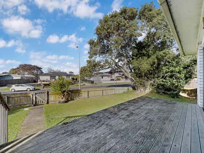 25 Sharland Avenue, Manurewa East
