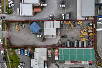 Secure display yard - Burnside