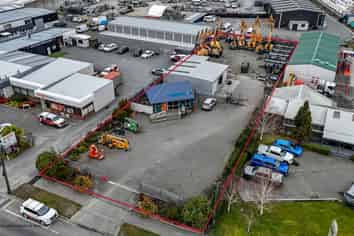 Secure display yard - Burnside