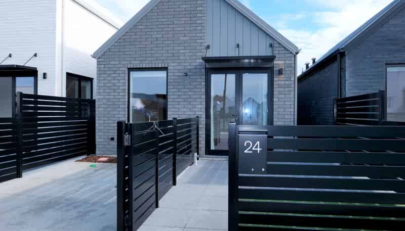 24/160 Mazengarb Rd, Paraparaumu