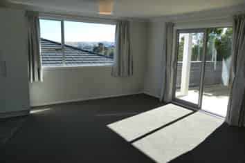 20B Chetwode Grove, Newlands