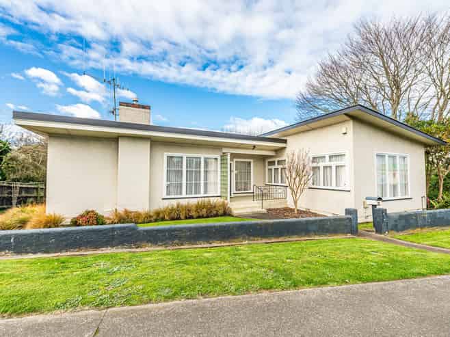 20 Great North Road, Saint Johns Hill