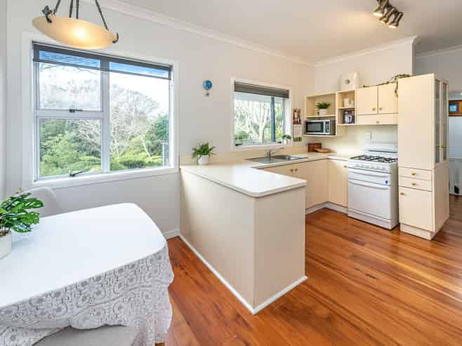 20 Great North Road, Saint Johns Hill