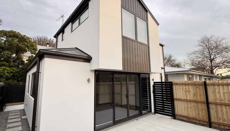 3/4 Grove Road, Addington