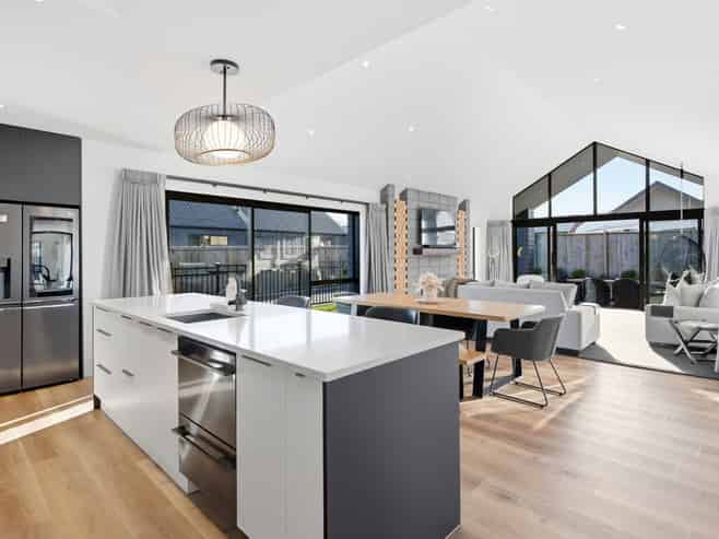 16 Three Kings Court, Outram