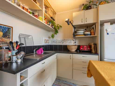 a/126 Eden Street, Island Bay