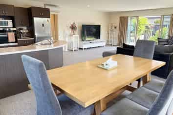 35 Broken Run, Wigram