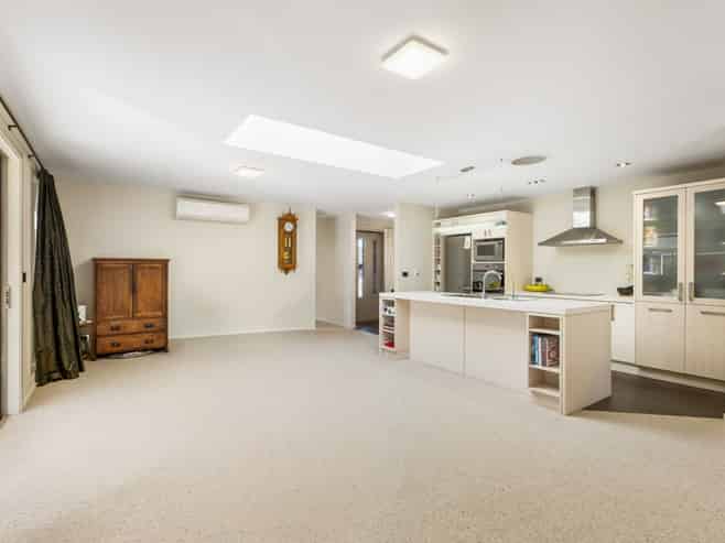 10 Henderson Drive, Alexandra