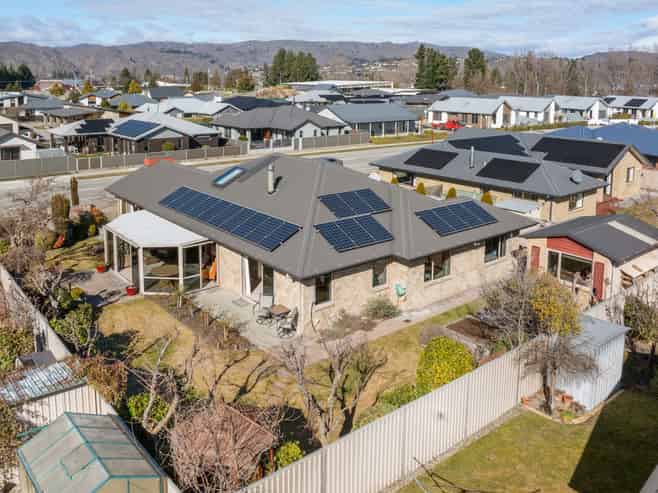 10 Henderson Drive, Alexandra