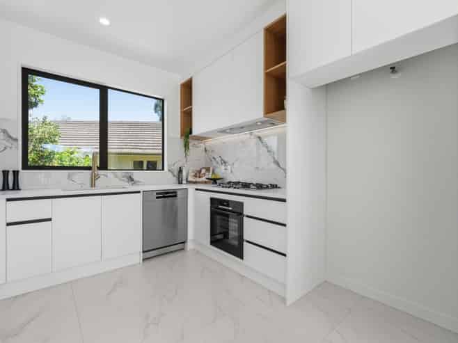 7B September Place, Forrest Hill