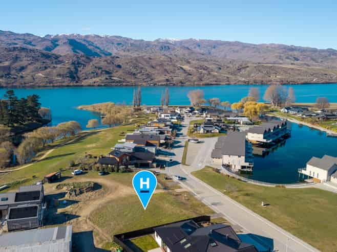 1A Foster Place, Cromwell