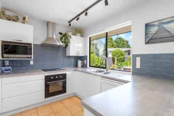 11 Lanark Road, Kerikeri