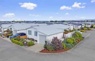 302/11 Kamahi Crescent, Papamoa