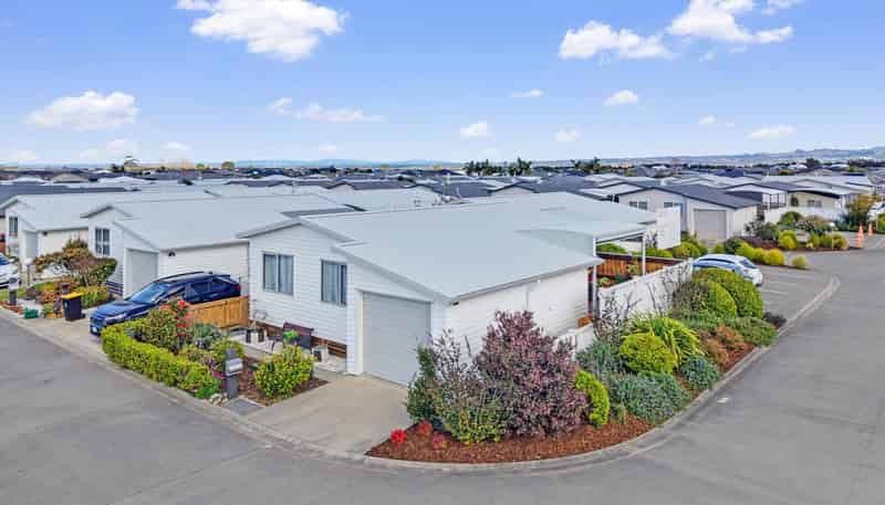 302/11 Kamahi Crescent, Papamoa