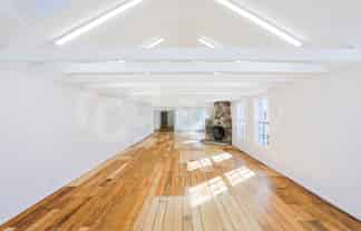 Refurbished Character Office | Sharpest Rates