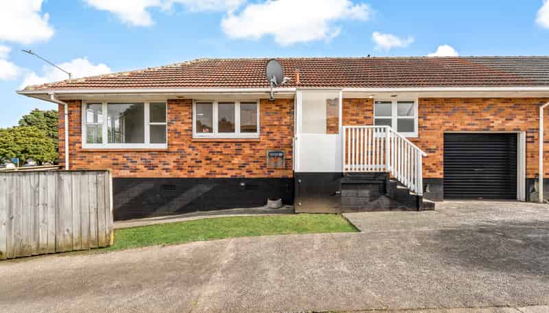 2/10 Waipuna Road, Mount Wellington