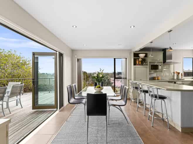 2 Campbell Street, Havelock North