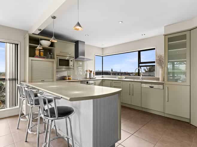 2 Campbell Street, Havelock North
