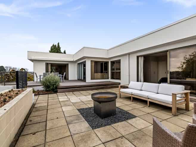 2 Campbell Street, Havelock North
