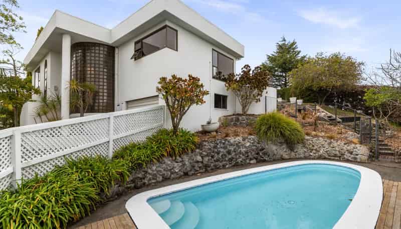 2 Campbell Street, Havelock North