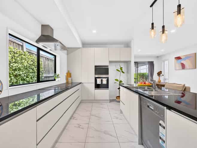 10 Sophie Lane, Henderson
