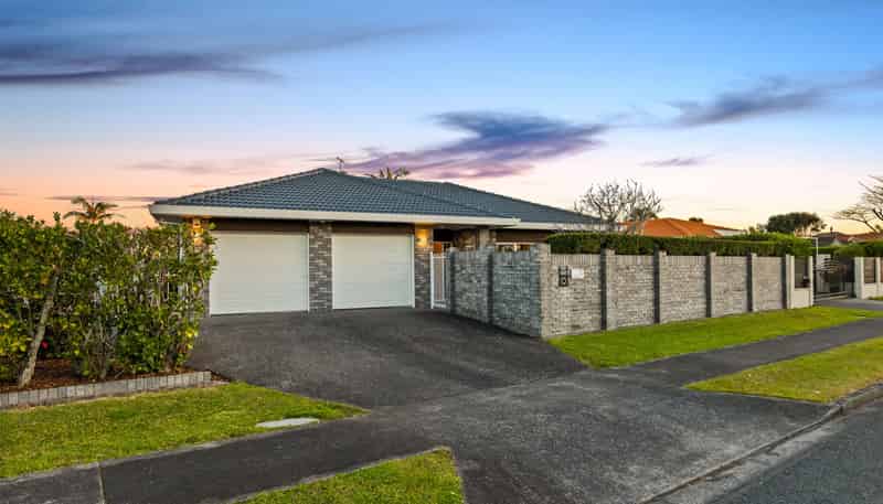 12 Suncrest Drive, West Harbour