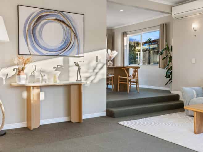 12 Suncrest Drive, West Harbour
