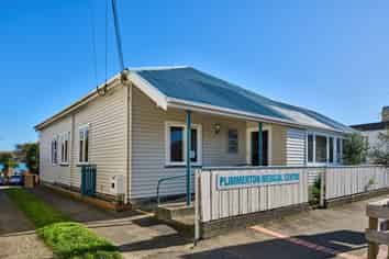 MEDICAL/PROFESSIONAL PREMISES - FOR SALE OR LEASE