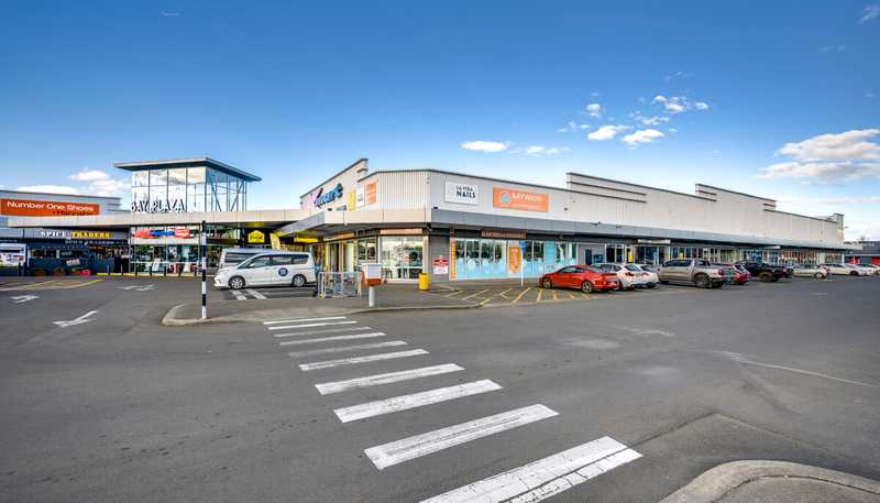 221 Russell Street North, Hastings