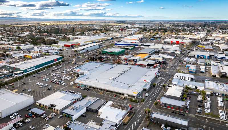 221 Russell Street North, Hastings