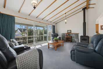 55 Smiths Road, Matua