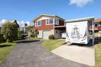55 Smiths Road, Matua