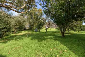 55 Smiths Road, Matua