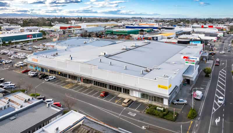 221 Russell Street North, Hastings