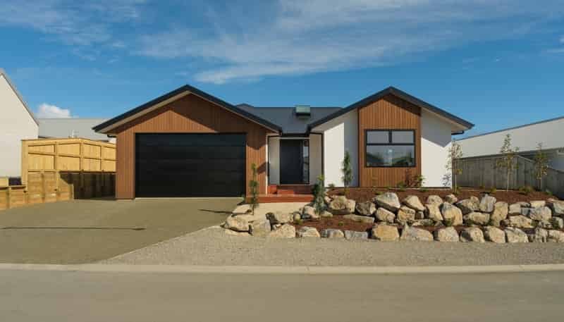 12 Greenway Crescent, Hope