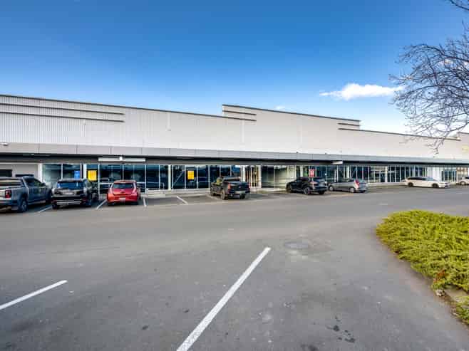 Bay Plaza Retail Opportunity