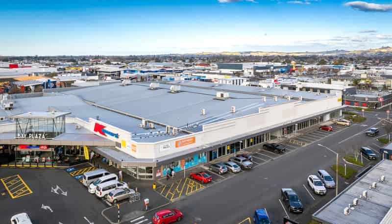 221 Russell Street North, Hastings