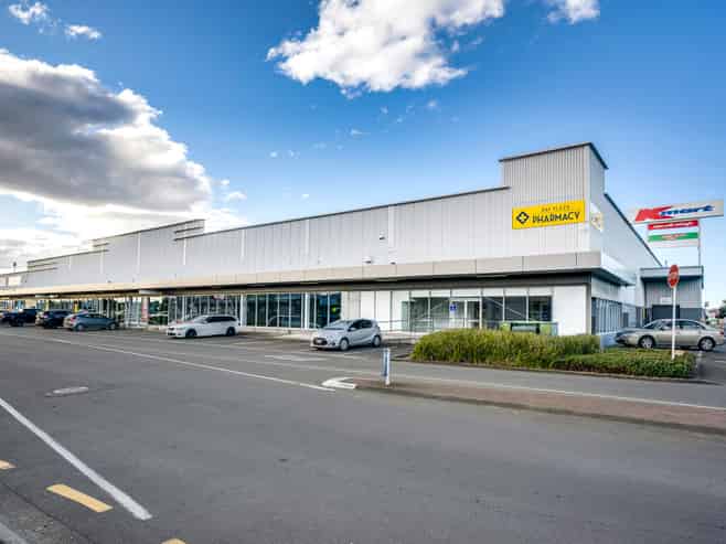 Bay Plaza Retail Opportunity