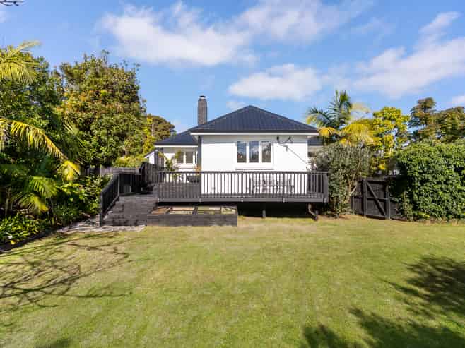 4 Konini Road, Titirangi