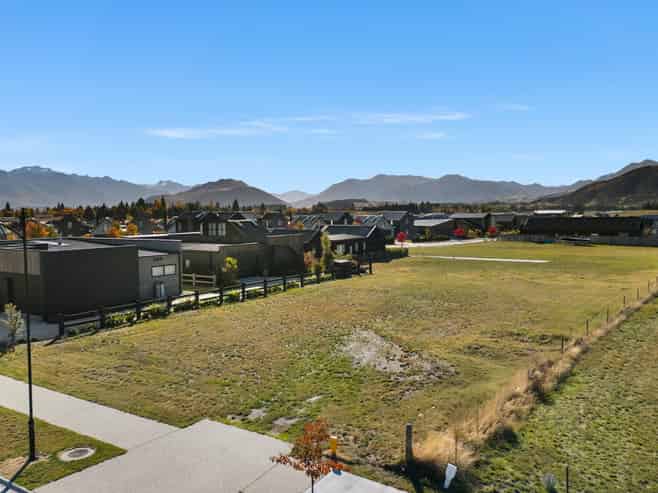 23 Deans Drive, Wanaka