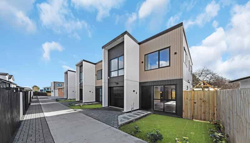 7/14 Kelvin Road, Papakura