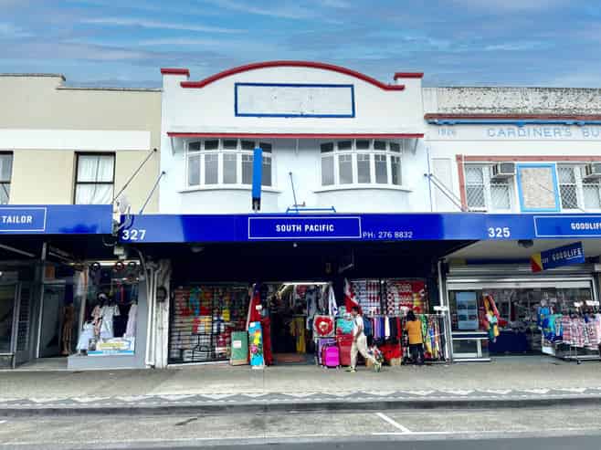 FREEHOLD HIGH YIELD TOWN CENTRE PROPERTY
